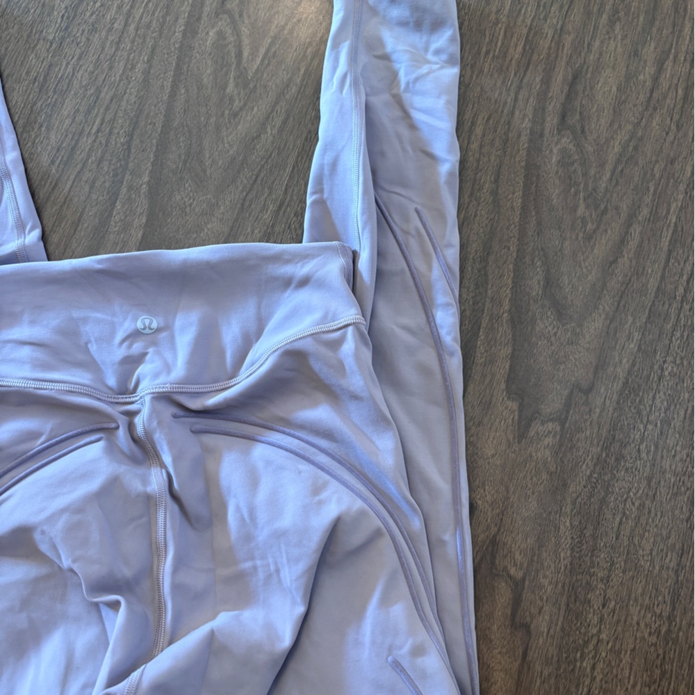 Lulu size 6 lavander color - Picture 3 of 15